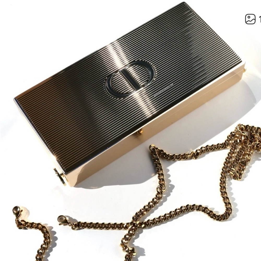 Christian Dior Beauty 2023 Holiday Minadiuere Clutch